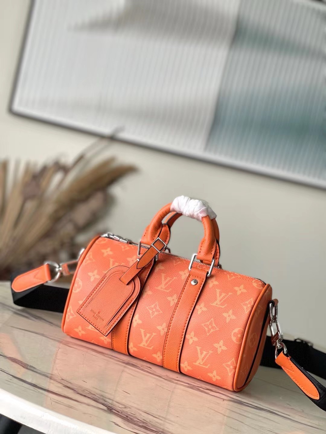 Louis Vuitton Keepall Bandouliere 25 M31044 Tangerine