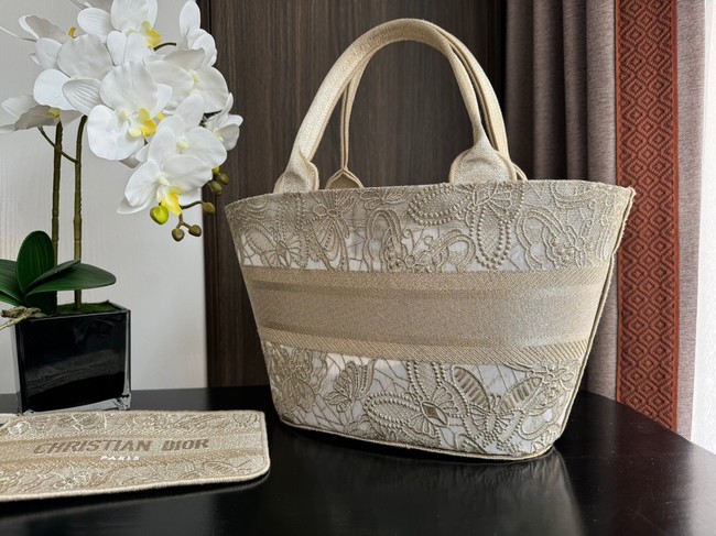 Dior HAT BASKET BAG White and Gold-Tone Macrocannage Embroidery M1328CEB