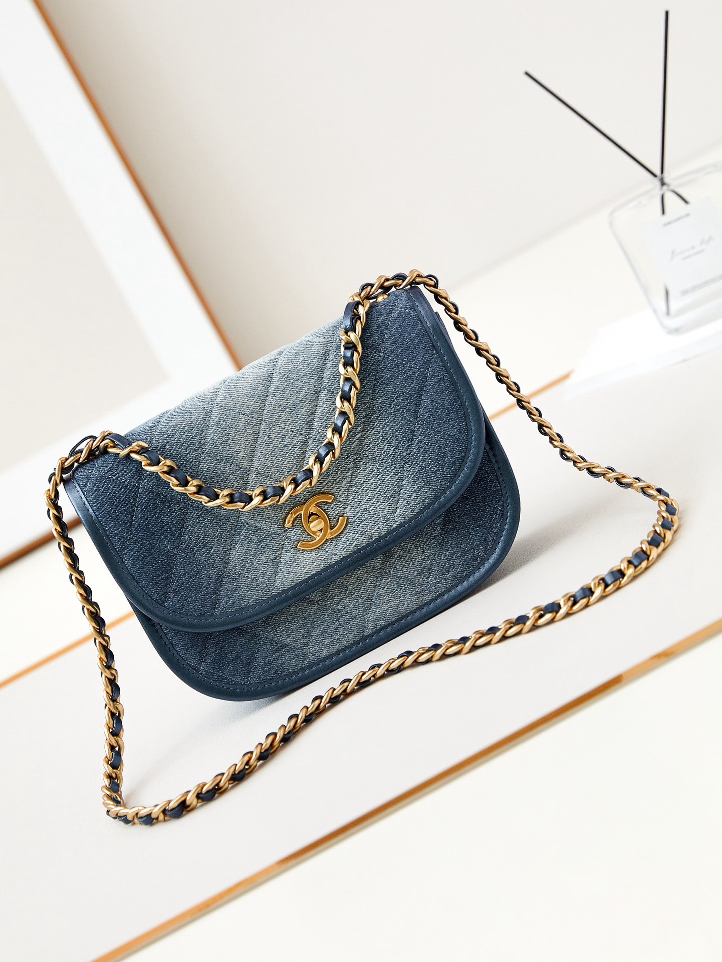 CHANEL MESSENGER BAG AS4845 Denim blue