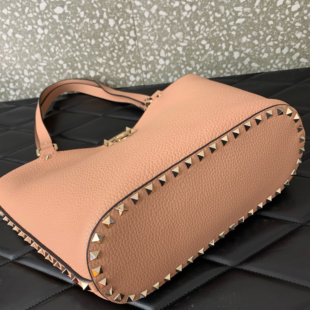 VALENTINO GARAVANI Loco Calf leather bag 0055 pink