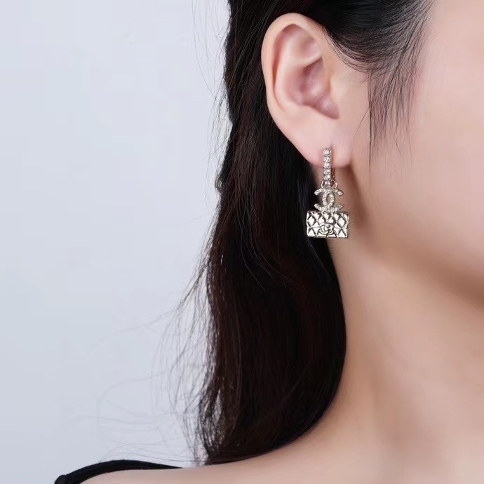 Chanel Earrings CE14287