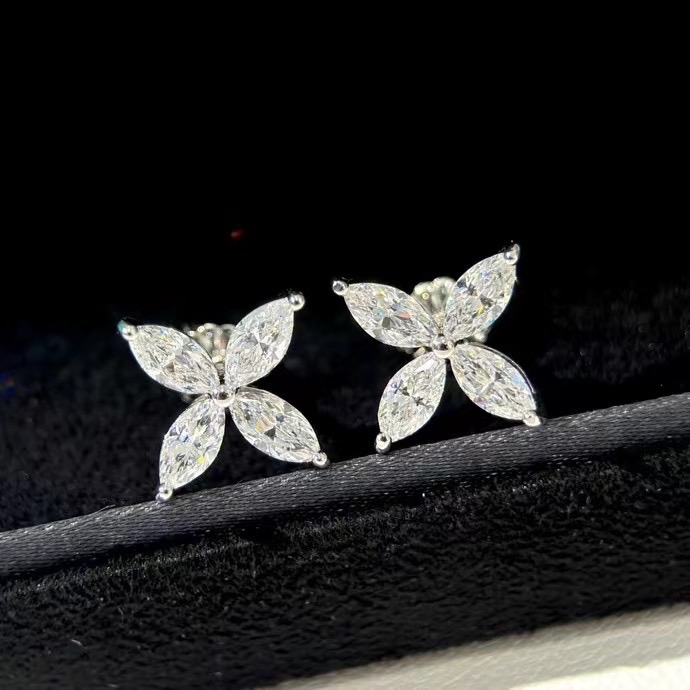 TIFFANY Earrings CE14405