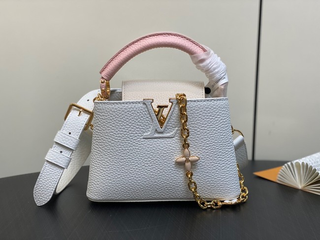 Louis Vuitton Capucines Mini M22916 white