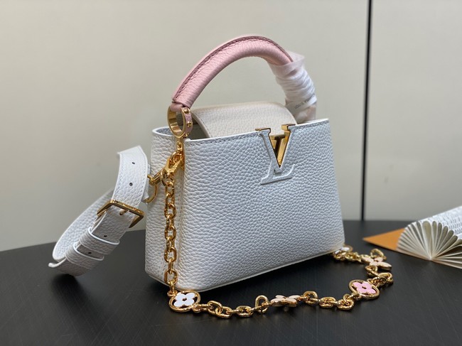 Louis Vuitton Capucines Mini M22916 white