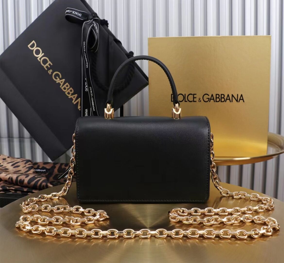 Dolce & Gabbana leather Shoulder Bag G6504 black