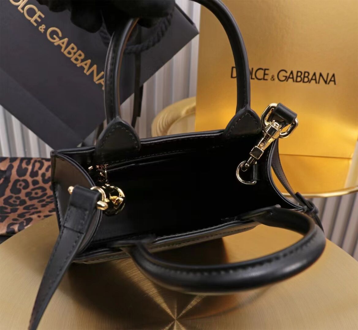 Dolce & Gabbana leather Shoulder Bag G6507 black