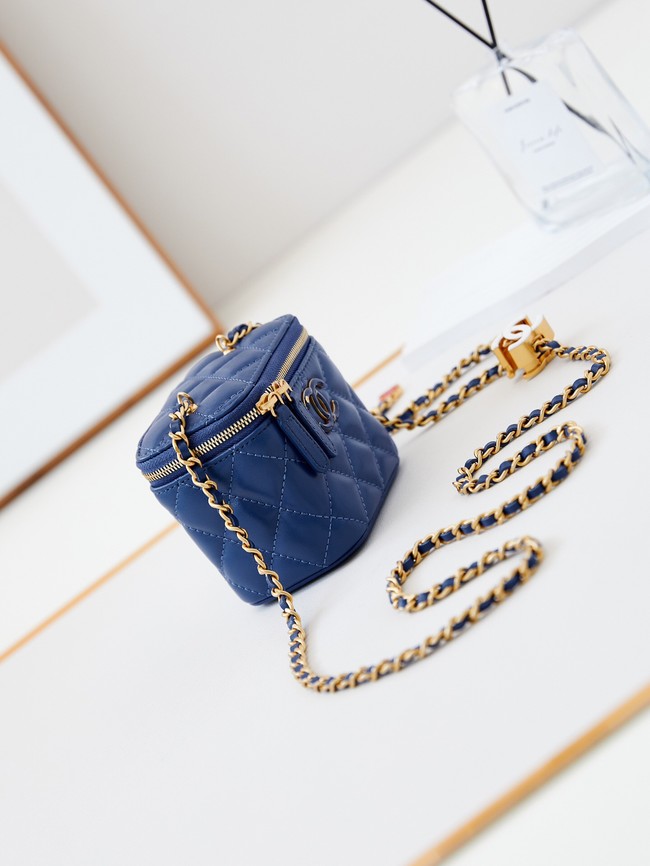 CHANEL CLUTCH WITH CHAIN AP3941 dark blue