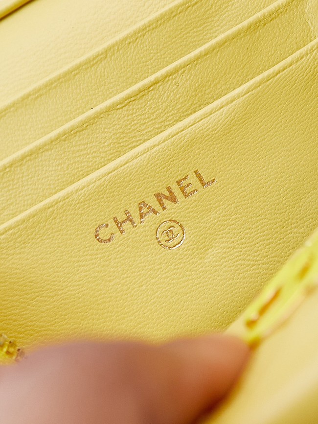 CHANEL MINI CLUTCH  AP3940 yellow