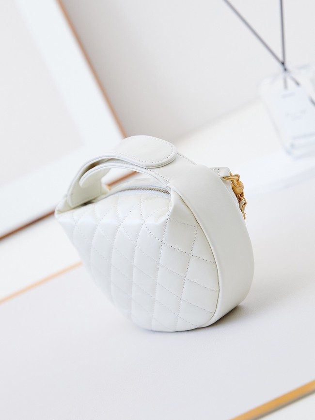 CHANEL POUCH AP4058 white