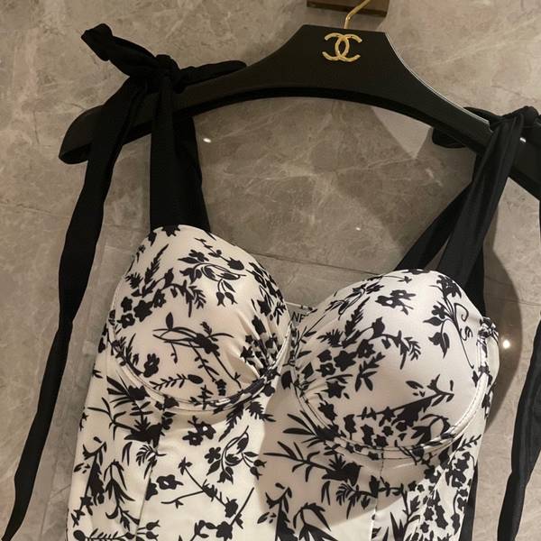 Chanel Bikinis CHB00291