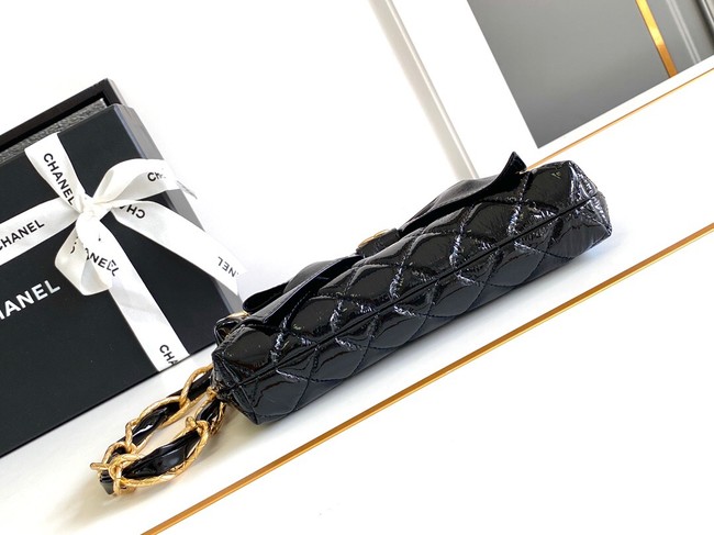 Chanel 24A CLUTCH WITH CHAIN AP4027 black