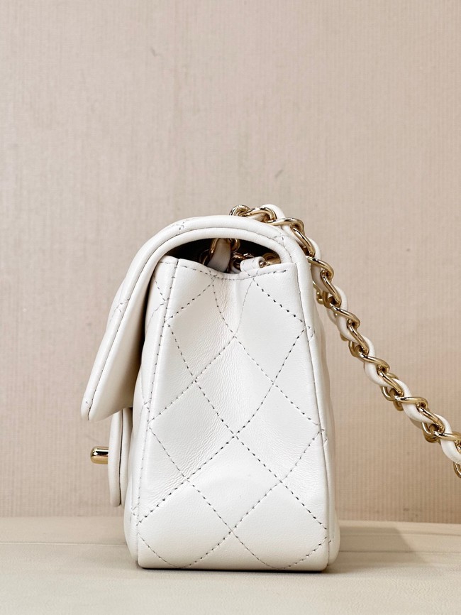 Chanel MINI CLASSIC HANDBAG Lambskin & Gold-Tone Metal A69900 white