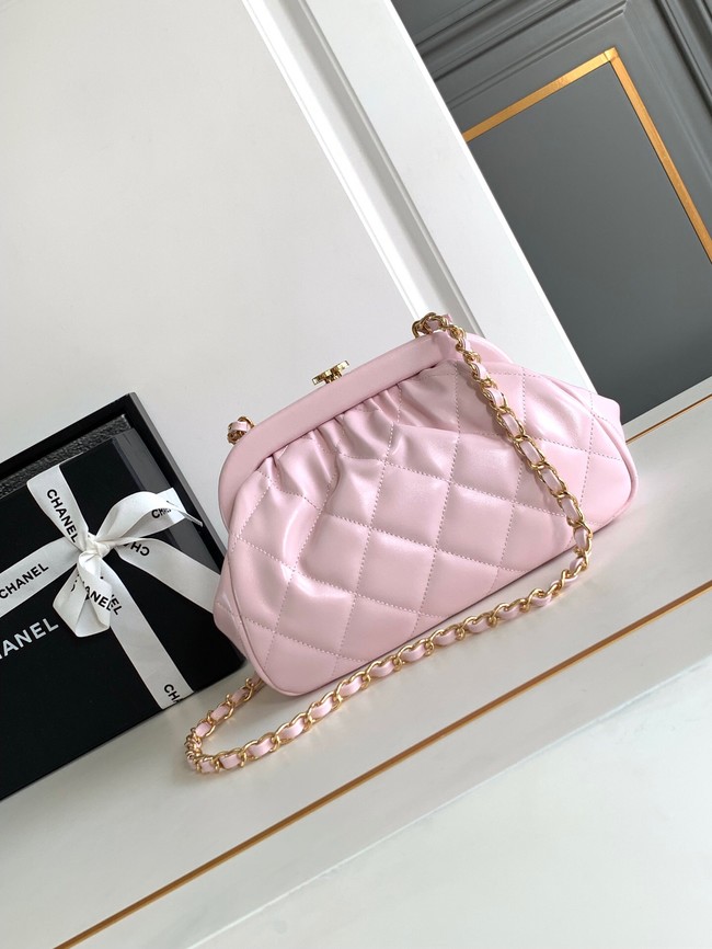 Chanel 24A CLUTCH WITH CHAIN AP1940 pink