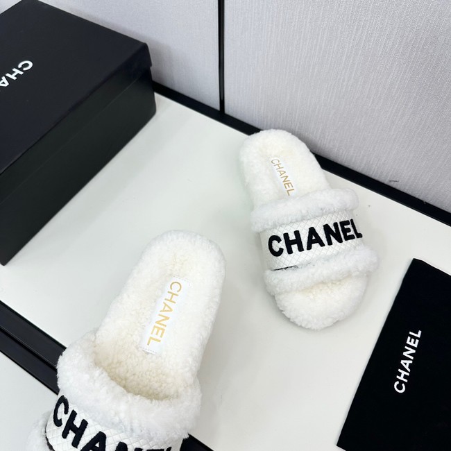 Chanel Slippers 55204-4