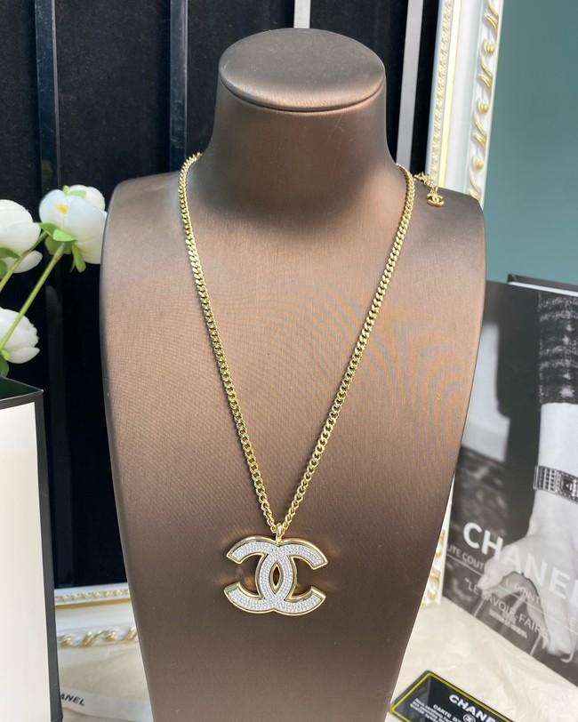 Chanel necklace CE15059