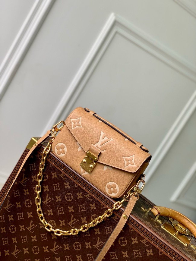 Louis Vuitton Pochette Metis East West M12735 Arizona & Cream