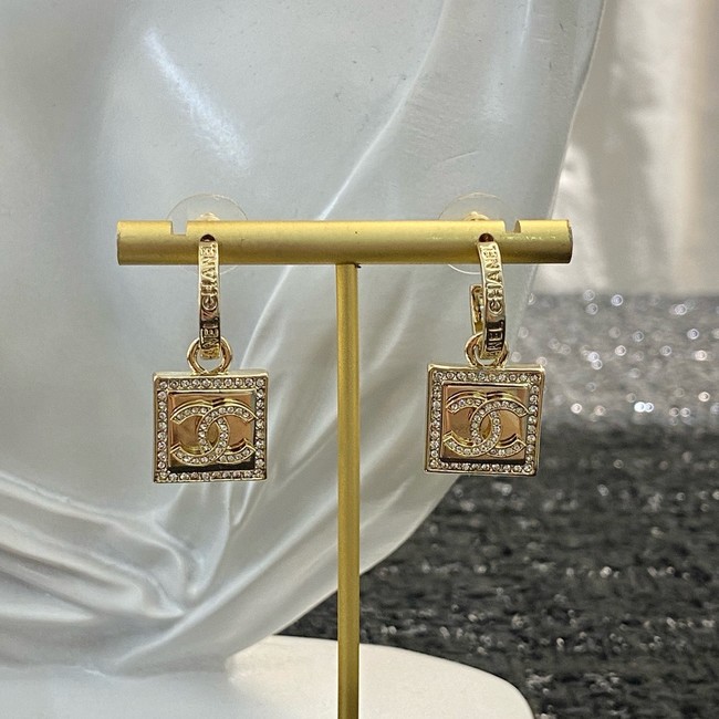 Chanel Earrings CE15112