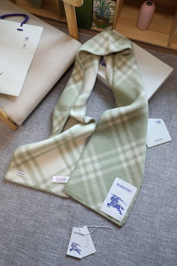 Burberry Scarf BBC00176