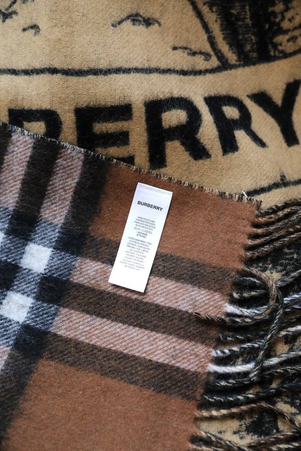 Burberry Scarf BBC00182