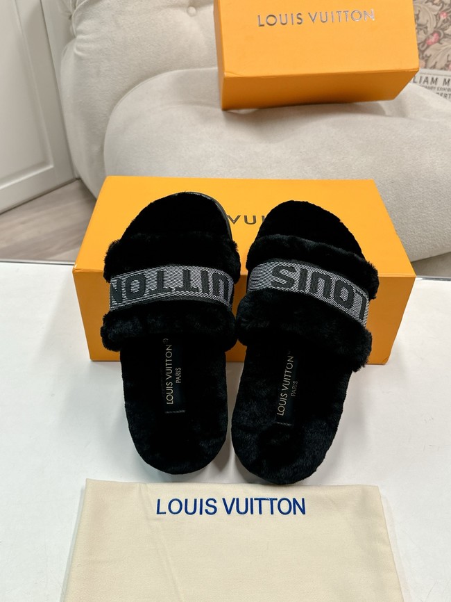 Louis Vuitton Slippers 55260-1