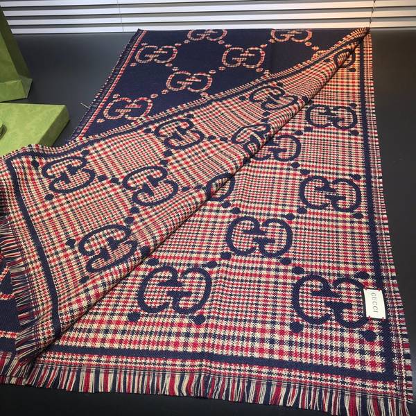 Gucci Scarf GUC00356