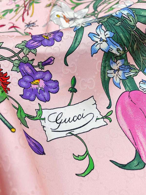 Gucci Scarf GUC00367