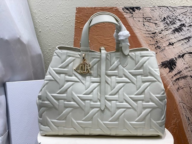 Large Dior Toujours Bag Graphic Cannage M2820OD white