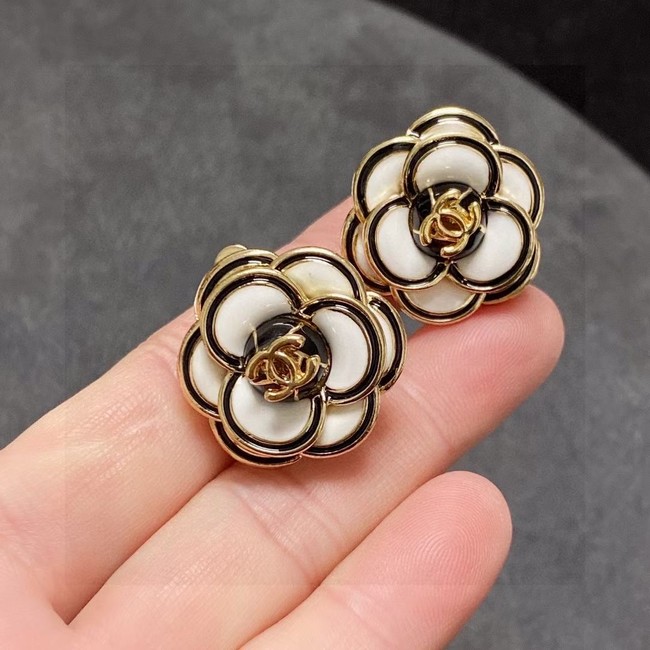 Chanel Earrings CE15451