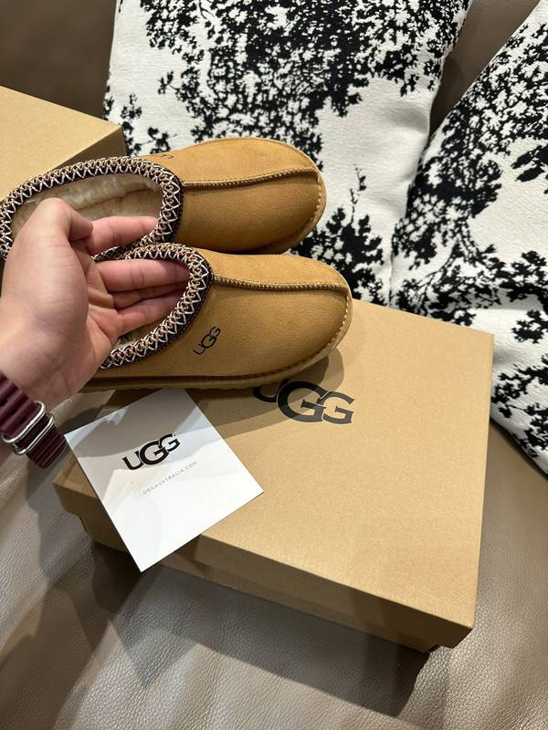 UGG Couple Shoes UGS00191