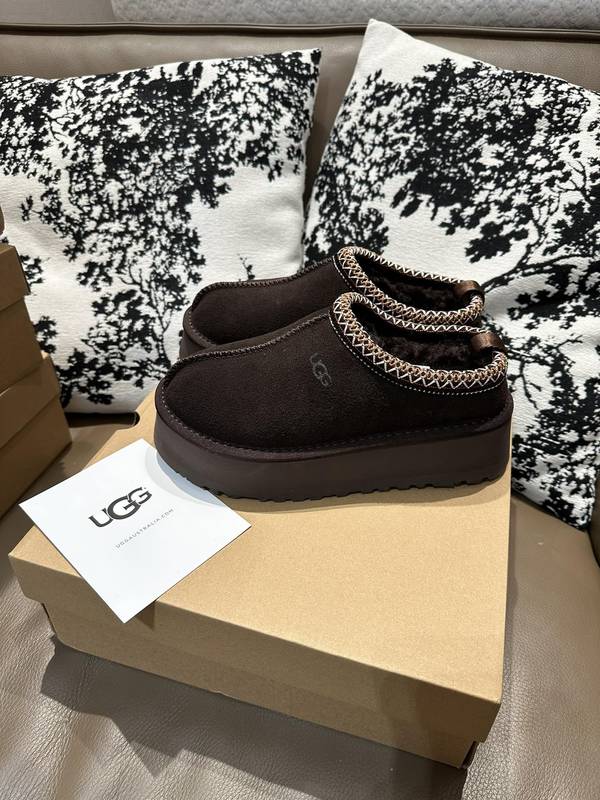 UGG Couple Shoes UGS00195