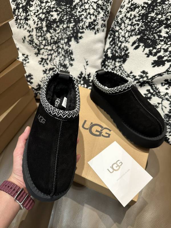 UGG Couple Shoes UGS00196