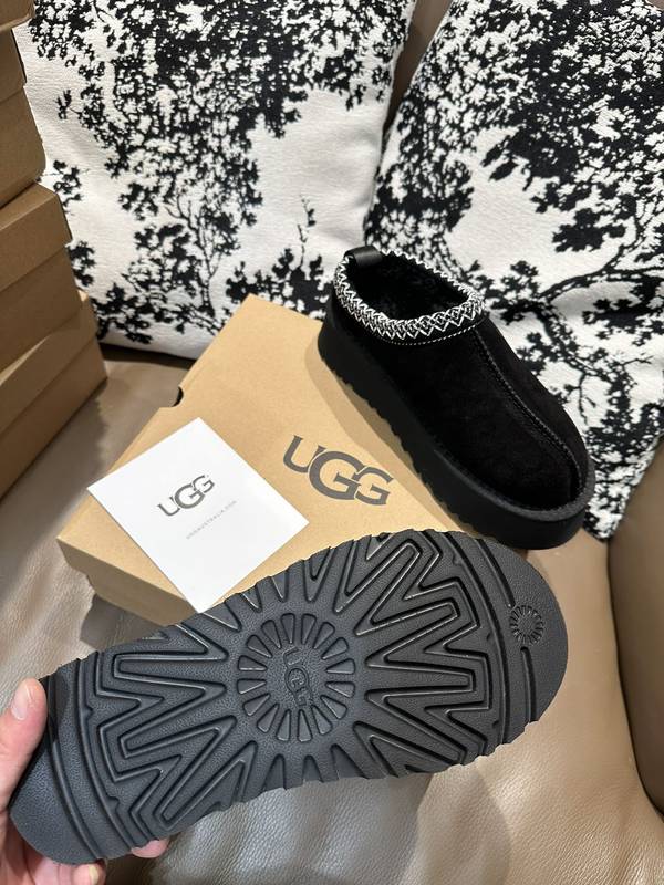 UGG Couple Shoes UGS00196