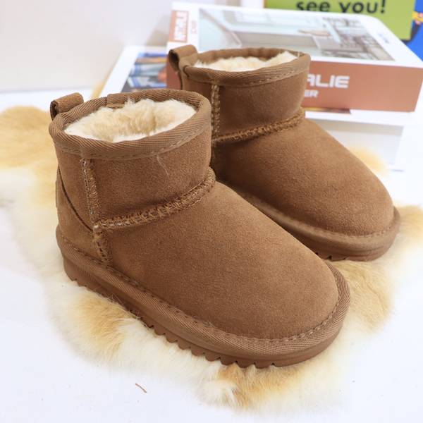 UGG Children