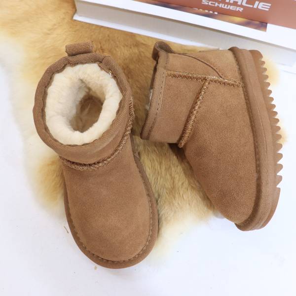 UGG Children