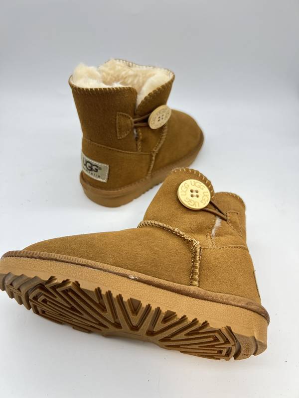 UGG Children