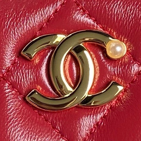 Chanel CLUTCH WITH CHAIN AP4285 red