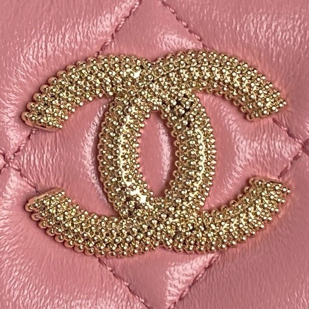 Chanel CLUTCH WITH CHAIN AP4301 pink