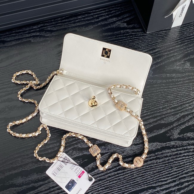 Chanel WALLET ON CHAIN AP4300 white