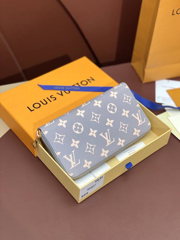 LV Wallet LVW00008