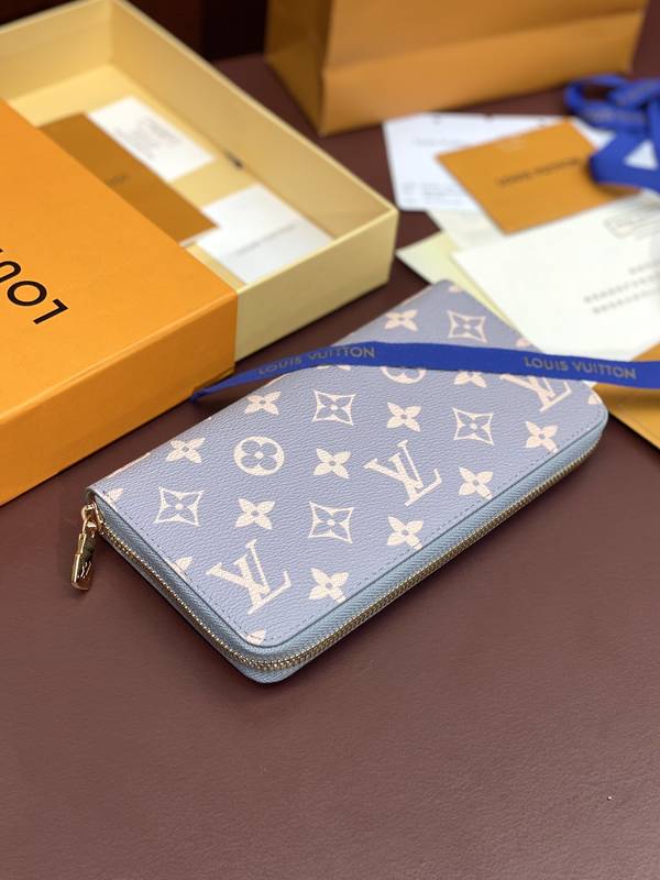 LV Wallet LVW00008