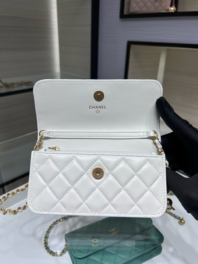 Chanel CLASSIC WALLET ON CHAIN AP3071 white