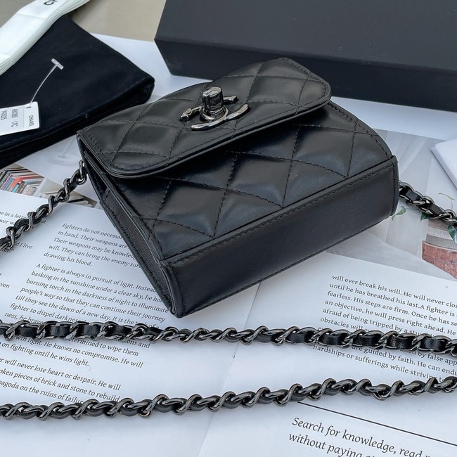 Chanel CLUTCH WITH CHAIN A81633 black