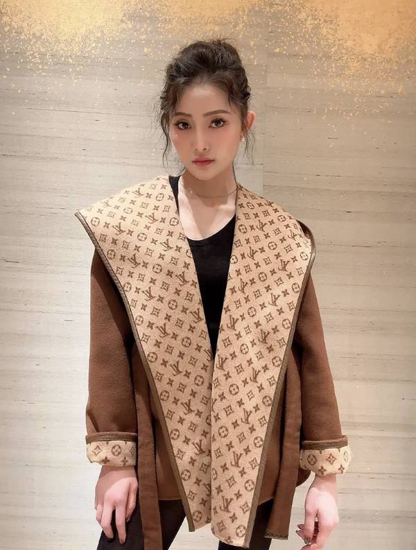 Louis Vuitton Top Quality Overcoat LVY00041