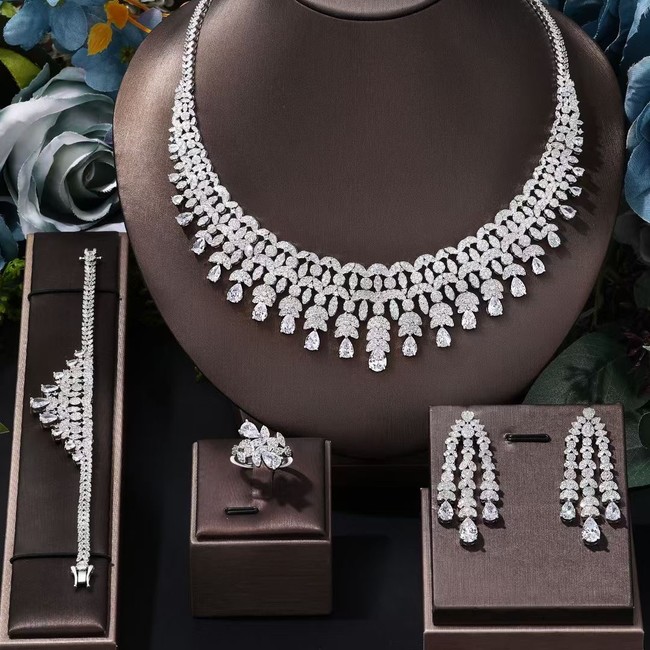 BVLGARI necklace&Earrings&ring&Bracelet CE15624