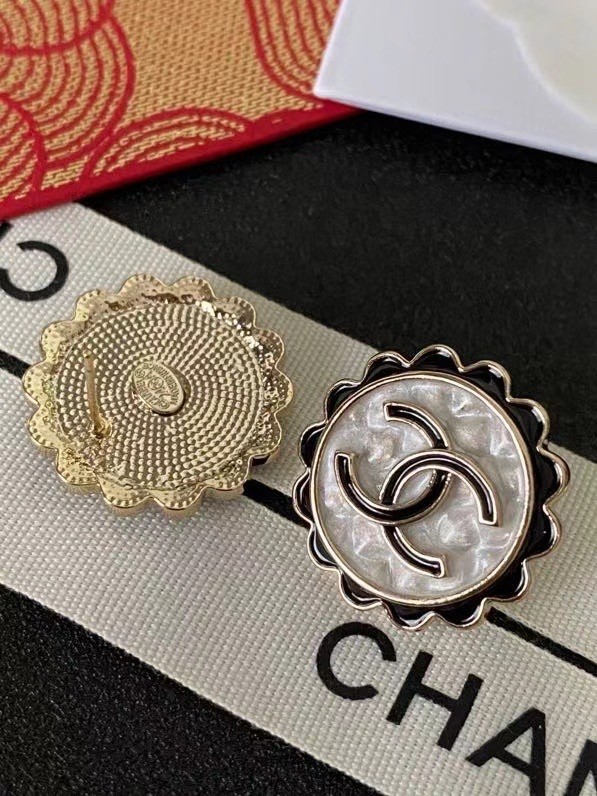 Chanel Earrings CE15650