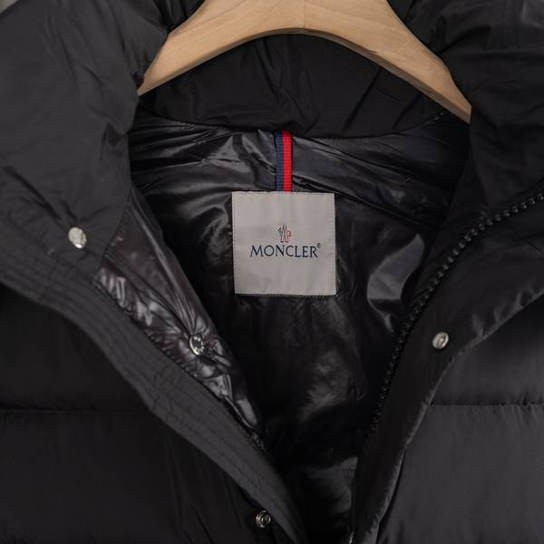 Moncler Top Quality Down Jacket MOY00402