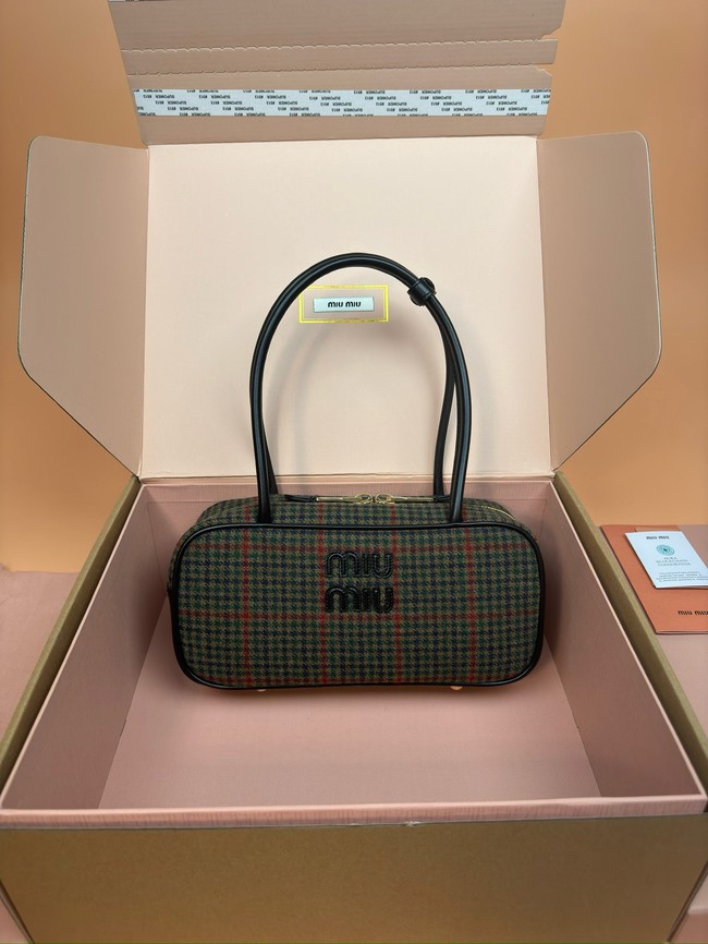 MIU MIU Leather Shoulder Bags 2235-2 green