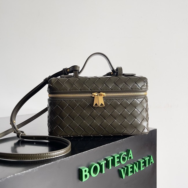 Bottega Veneta Vanity Case On Strap 789109 dark green