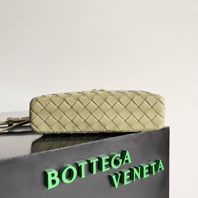 Bottega Veneta Vanity Case On Strap 789109 green