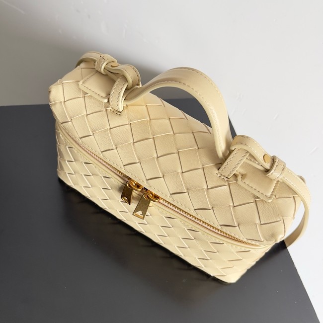 Bottega Veneta Vanity Case On Strap 789109 light yellow